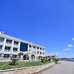 Kivrak Butik Ayvalı